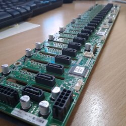 Dell PowerEdge C6100 2.5"x24 SAS/SATA Backplane FTNHJ 0FTNHJ