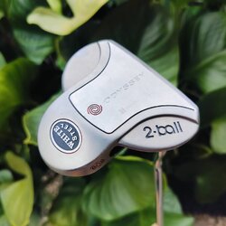 PUTTER ODYSSEY 2-BALL WHITE STEEL ยาว 34 นิ้ว รุ่นเป็นหน้า MILLED แต่มีลวดลาย เพื่อช่วยให้ลูกหมุนเกาะไลน์ยิ่งขึ้น ไม้กอล์ฟพรีเมี่ยมมือสอง ของแท้ By NakaraLuxurious