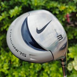FW3 NIKE SLINGSHOT องศา 17 ก้าน SLINGSHOT FLEX UNI ก้าน UNIFLEX เคลมว่าตีได้ทุกความเร็ว สภาพสวยงามมาก และรุ่นนี้ออกแบบได้สวย!! ไม้กอล์ฟมือสอง ของแท้ BY NakaraLuxurious