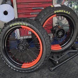 ชุดล้อโมตาด CRF250/300L-M-Rally ยางกึ่งวิบาก Pirelli MT60