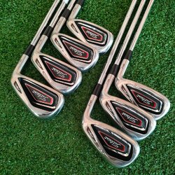 ชุดเหล็ก TITLEIST AP1 716 มีเหล็ก 5-9 เเละ PW SW ก้าน N.S.PRO 950 GH FLEX S สุดนี้สภาพสวยเดิม กริพใส่ GOLF PRIDE รุ่น กึ่งผ้าใบ ชิ้นละ 690 บาท ตอนนี้ ใบสภาพสวยมาก ก้านก็ดีมากทั้งชุด ตัว MADE IN JAPAN รุ่น 716 ตีดีมากกก ราคานี้ถูกที่สุดแน่นอน จองด่วนที่สุด