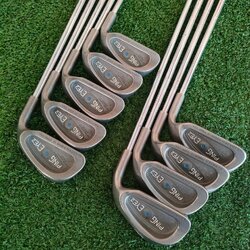 ชุดเหล็ก PING EYE2 + จุดน้ำเงิน มีเหล็ก 3-9 เเละ PW SW ก้าน CUSHIN FLEX R รุ่นนี้เป็นรุ่น + หรือรุ่น PLUS จะตีไกลกว่าปกติ ไม้กอล์ฟมือสอง ของแท้ BY NakaraLuxurious