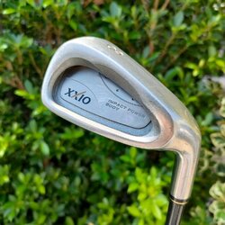 เหล็ก 8 XXIO IMPACT POWER BODY ก้าน MP300 FLEX R เหล็กหน้าเด้ง มีแผ่นไทเทเนี่ยมอีก 1 ชั้น ทำให้ ตีง่าย ได้ระยะกว่าปกติครับ