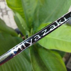 ก้านสำหรับใส่ FW สุดพรีเมี่ยม MIYAZAKI 39S ใส่กริพ GOLF PRIDE ความยาวเฉพาะก้าน 41 นิ้ว ก้านเบาเพียงแค่ 39 กรัม เร่งสปีดได้แรงมาก ก้านไม้กอล์ฟพรีเมี่ยมมือสอง ของแท้ By NakaraLuxurious