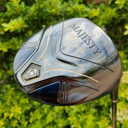 DRIVER MAJESTY ROYAL องศา 10.5 ก้าน MAJESTY LV-540 FLEX R2 เป็นรุ่นใหม่ล่าสุดปี 2022* ของจริงสวยหรูหราระดับเทพ ตระกูล MAJESTY เป็นรุ่นที่สูงสุดของแบรนด์ Maruman ไม้กอล์ฟมือสอง ของแท้ BY NakaraLuxurious