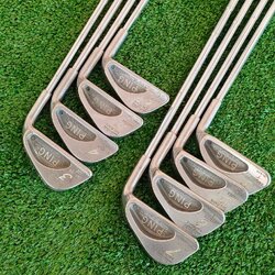 ชุดเหล็ก PING KARSTEN III มีเหล็ก 3-9 เเละ SW ** ไม่มี PW ** ก้าน PING ตีดีตีมันส์ วัสดุดีมากๆ