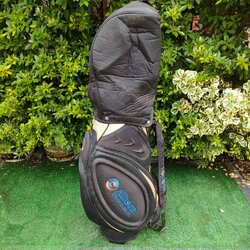 ถุงกอล์ฟ ALLISON TRANSNUSSION มือสอง **มีสีซีดเเละมีตำหนิ COVER ขาด** โปรดสังเกตตำหนิให้ดีก่อนซื้อ** มือสอง ของแท้ BY NakaraLuxurious