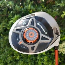 DRIVER TAYLORMADE R1 FACE ANGLE องศา 9.5 ก้าน MITSUBISHI RAYON FLEX R เป็นรุ่นหน้าดำ ตีไกล ตีง่าย!! ไขปรับองศาได้ตามใจชอบ!! ไม้กอล์ฟมือสอง ของแท้ BY NakaraLuxurious