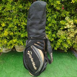 ถุงกอล์ฟ TAYLORMADE มือสอง สภาพโดยรวมเรียบร้อยดี ปากถุงสวย!! มือสอง ของแท้ BY NakaraLuxurious