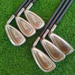 ** ไม้กอล์ฟสำหรับผู้หญิง** ชุดเหล็ก FILA PERUGIA มีเหล็ก5-9 เเละ PW SW **ขาดเหล็ก 7 ค่ะ ** ก้าน FILA FLEX L ของ FILA แท้ ตีดีมาก ไม้กอล์ฟมือสอง ของแท้ BY NakaraLuxurious