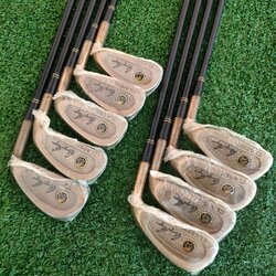 ชุดเหล็ก GARY PLAYER ANVIL CLASSIC ของใหม่!!! มีเหล็ก 3-9 เเละ PW SW ก้าน ANVIL HMG 45 FLEX C ก้านค่อนข้างอ่อน ตีสบายๆ!! ไม้กอล์ฟมือหนึ่ง ของแท้ BY NakaraLuxurious