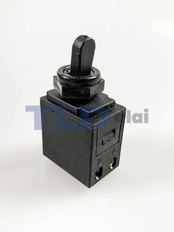 สวิทซ์ #33 เครื่องเซาะร่อง เร้าเตอร์ ยี่ห้อ Makita มากิต้า รุ่น 3612BR, HM1100, HM1100C