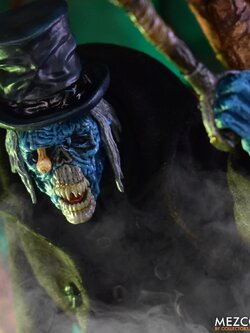 [สั่งจอง] Mezco toyz 1/12 : THEODORE SODCUTTER: GHOSTLY GHOUL EDITION