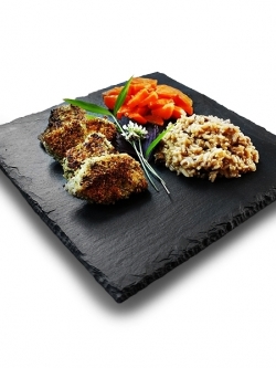 แผ่นหินชนวนทรงสี่เหลี่ยมจตุรัส มี 3 ขนาด