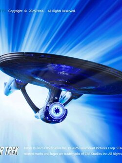 [สั่งจอง] Hiya toys RAS0275 : REPLICAart Series - Star Trek 2009 USS Enterprise NCC-1701 Light Up Starship (15 นิ้ว)