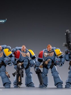 [สั่งจอง]JOYTOY JT2054 1/18 Space Wolves Battle Pack Invictor Warsuit