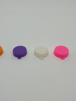 ฝาหมวก หลายสี 500 ชิ้น (0.7 บาท)