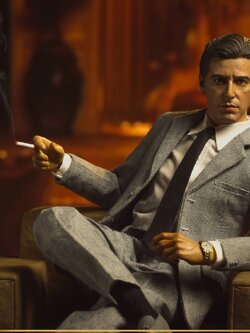 [สั่งจอง]PRESENT TOYS PT-sp09 1/6 : The second Mob Boss (RE PRODUCT)