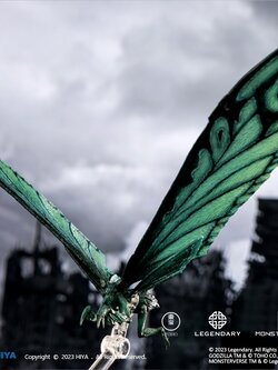 [สั่งจอง]Hiya toys EXQUISITE BASIC EBG0411 : Mothra Emerald Titan Ver.