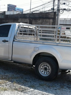 กระบะสแตนเลส ดีแม็ก ออลนิว ทำสีพร้อมติดตั้งครับ