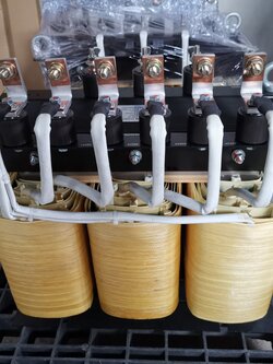 หม้อแปลง 380V 220v 200V 35KVA 100Amp Al