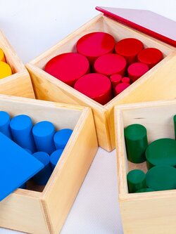 แท่งไม้เปรียบเทียบขนาด , ไม้เปรียบเทียบขนาด, และความสูง, ของเล่นเสริมพัฒนาการ ,สื่อการสอนปฐมวัย,มอนเตสซอรี่ ,montessori, สื่อการสอนประถม