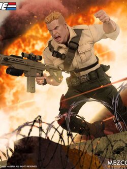 [สั่งจอง]Mezco toyz One:12 Collective G.I.Joe - Luke Deluxe Edition