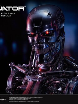 [สั่งจอง]BLITZWAY BW-LS-40201 1/1 : Terminator T-800 Bust Endoskeleton Life Size Replica