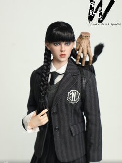 [สั่งจอง]JKTOYS K-010 1/6 : Shadow Raven Maiden Wednesday Cosplay Version