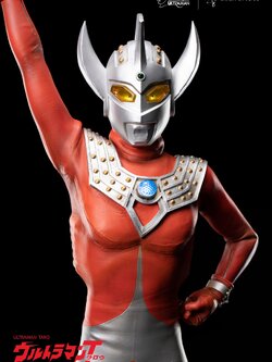 [สั่งจอง]Origin Studios : Ultraman Taro (Appearance Pose) Premium Statue