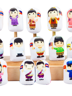 หุ่นนิ้วตุ๊กตา, เราชาวอาเซียน, (1 ชุด= 2ตัว / มี 10 ประเทศ) ,ของเล่นเสริมทักษะ,ของเล่นเด็ก, สื่อการสอนอนุบาล ราคาต่า 20 ตัว ราคายังไม่รวมที่ตั้ง