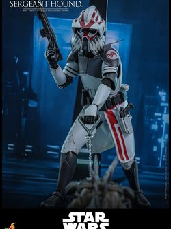 [สั่งจอง]HOT TOYS TMS167 1/6 : Sergeant Hound Collectible Figure [Star Wars: The Clone Wars]