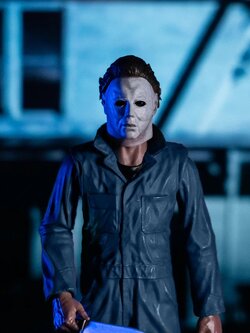 [สั่งจอง]TRICK OR TREAT 8" : Michael Myers Action Figure
