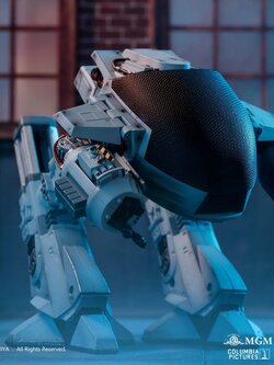 [สั่งจอง]Hiya LR0078 1/18 : Battle Damaged ED-209