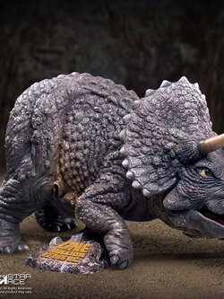 [สั่งจอง] Star Ace SA9013 : Triceratops (One Million Years B.C.)