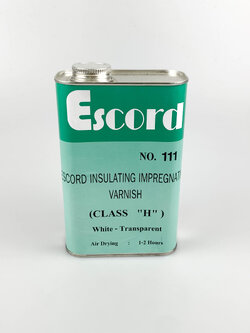น้ำยาวานิช (ใหญ่) ยี่ห้อ Escord ชนิดแห้งเร็ว No.111 (น้ำยาสีใส) ปริมาณ 3.78 ลิตร ใช้สำหรับเคลือบลวดทองแดงมอเตอร์ ทุ่น และฟิลคอยล์ เพื่อเพิ่มความเข็งแรงคงทน และป้องกันความชื้นทำให้เกิดไฟฟ้าลัดวงจร
