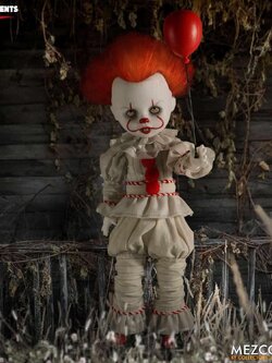 [สั่งจอง]Mezco Toyz LDD 10": Pennywise (IT 2017)