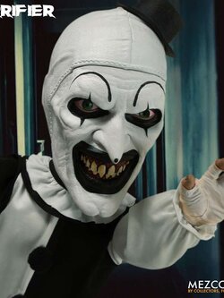 [พร้อมส่ง ]Mezco Toys MDS MEGA SCALE 15" : Terrifier: Art the Clown with Sound