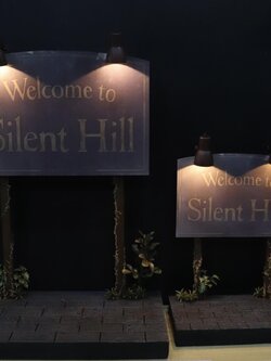 [พร้อมส่ง ] ฉากมินิโปรเจค welcome to…. มีให้เลือก 2 แบบ