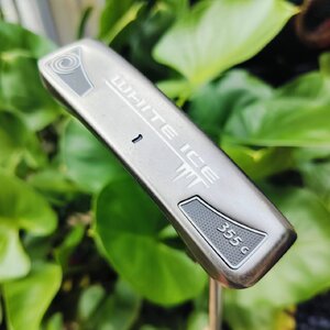PUTTER ODYSSEY WHITE ICE วางน้ำหนักไว้ทั้งด้าน TOE และ HEEL ทำให้พัตต์แบบบล๊านซ์มากๆ หน้าสัมผัสที่เป็นเอกลักษณ์ ทั้งนุ่มนวลและเกาะไลน์มาก ไม้กอล์ฟพรีเมี่ยมมือสอง ของแท้ By NakaraLuxurious