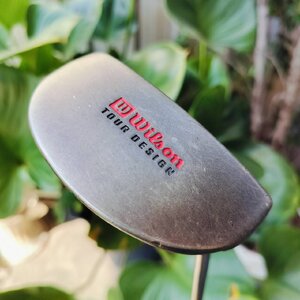 PUTTER WILSON TOUR DESIGND ความยาว 34 นิ้ว กริพแบบใหญ่เต็มมือ จับแบบถนัดมือมากๆ ไม้กอล์ฟพรีเมี่ยมมือสอง ของแท้ By NakaraLuxurious