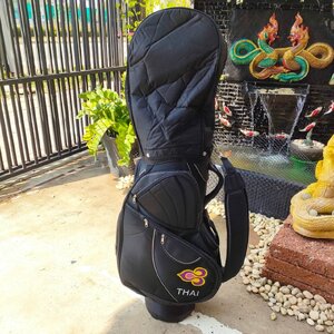 ถุงกอล์ฟ การบิน THAI มือสอง ภายในบุกำมะหยี่อย่างดี ถุงสวย เนื้อดีมาก ช่องใส่ของเรียบร้อย ไม้กอล์ฟพรีเมี่ยมมือสอง By NakaraLuxurious