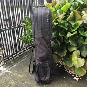 ถุงขึ้นเครื่อง TOP FLITE มือสอง มีนวมอย่างหนา และมีล้อลาก