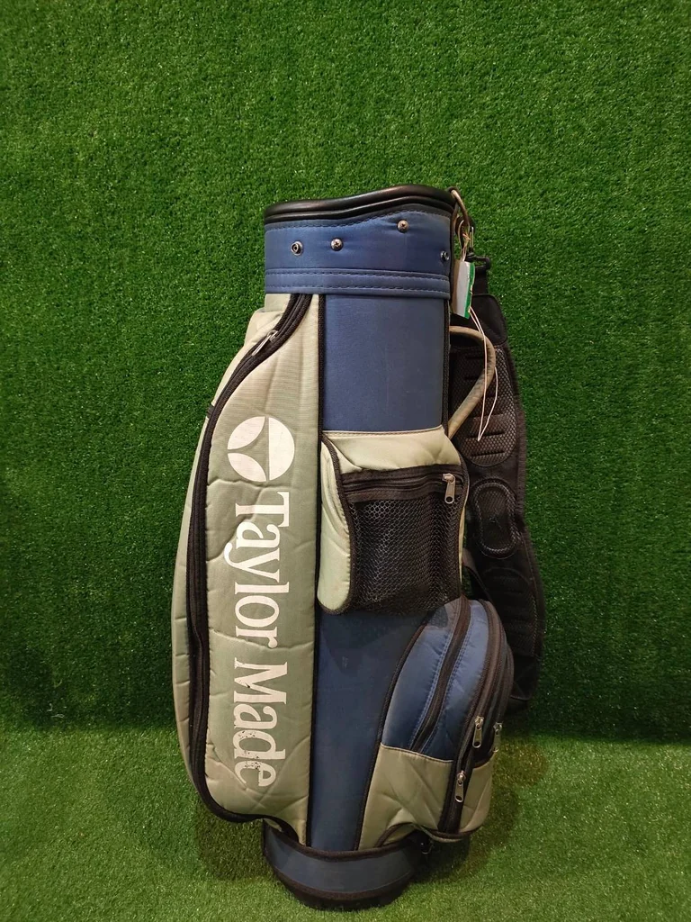 ถุง Taylormade สภาพสวย ใช้ดีมาก ถุง Taylormade สภาพสวย ใช้ดีมาก