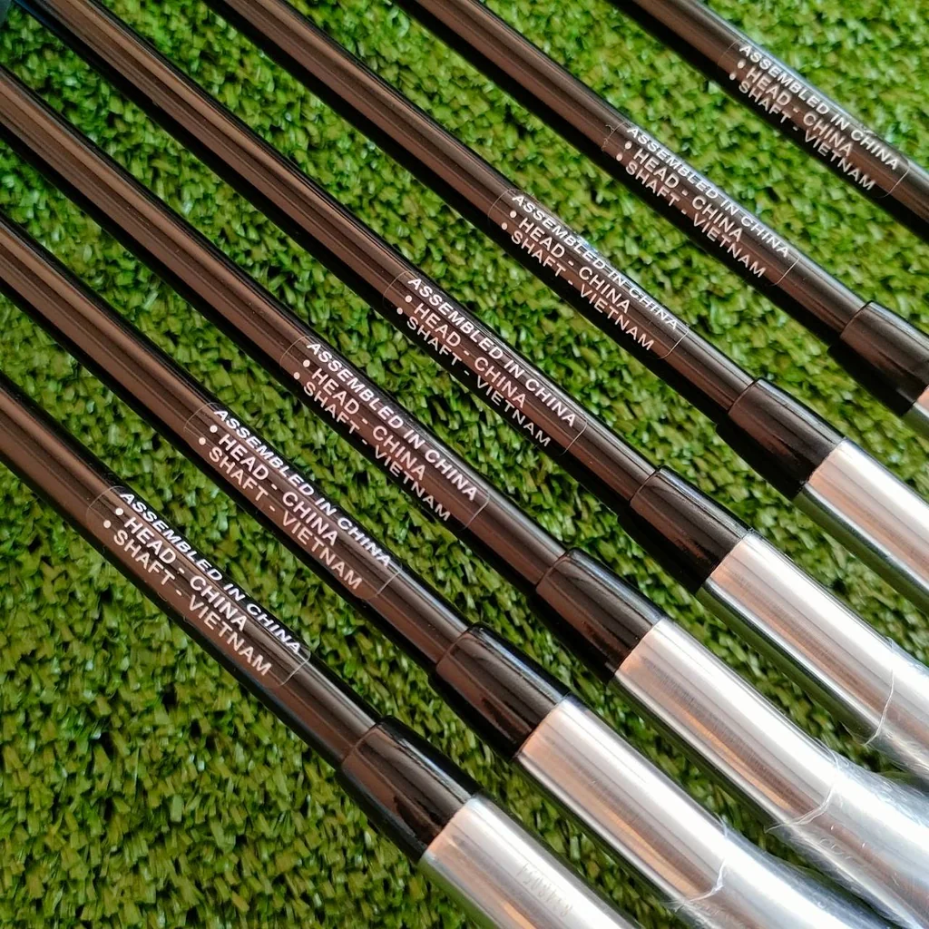 *** ของใหม่มือหนึ่งในซีน *** *** ของศูนย์ครับ *** ชุดเหล็ก TITLEIST T300 ชุดนี้เป็นชุดใหญ่สุดแพงที่สุด มีเหล็ก 5 - 9 PW เเละมี WEDGE องศา 48 มาให้ด้วยครับ *** ของใหม่มือหนึ่งในซีน *** *** ของศูนย์ครับ *** ชุดเหล็ก TITLEIST T300 ชุดนี้เป็นชุดใหญ่สุดแพงที่สุด มีเหล็ก 5 - 9 PW เเละมี WEDGE องศา 48 มาให้ด้วยครับ