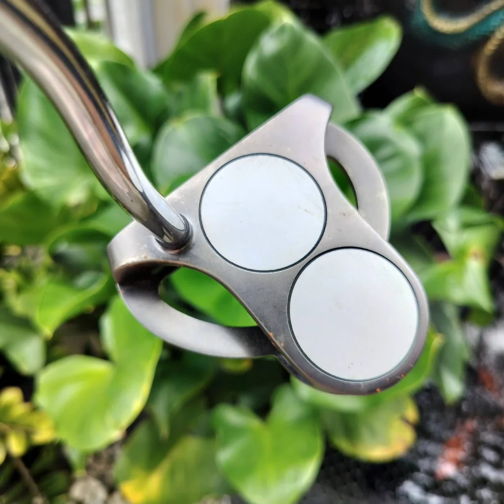 PUTTER ODYSSEY 2-BALL BLACK SERIES ความยาว 34 นิ้ว สร้างบล๊านซ์ด้วยการเพิ่ม วัสดุทังสเตน ทำให้ชดเชยความผิดพลาดสูงขึ้นมาก หน้าพัตเตอร์พิเศษแบบนุ่ม ไม้กอล์ฟพรีเมี่ยมมือสอง ของแท้ By NakaraLuxurious PUTTER ODYSSEY 2-BALL BLACK SERIES ความยาว 34 นิ้ว สร้างบล๊านซ์ด้วยการเพิ่ม วัสดุทังสเตน ทำให้ชดเชยความผิดพลาดสูงขึ้นมาก หน้าพัตเตอร์พิเศษแบบนุ่ม ไม้กอล์ฟพรีเมี่ยมมือสอง ของแท้ By NakaraLuxurious