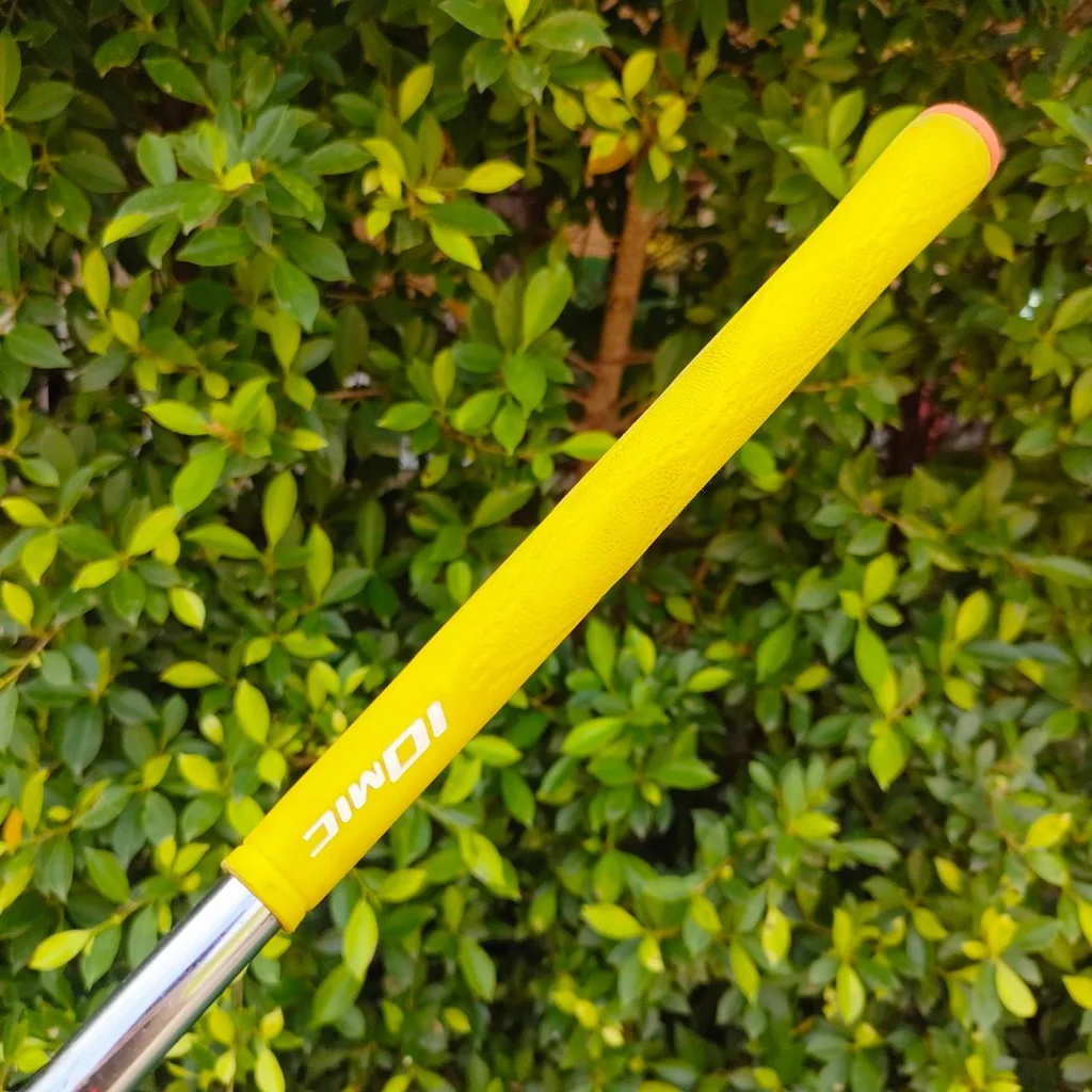 WEDGE CLEVELAND CG10 องศา 52 ก้าน DYNAMIC GOLD FLEX WEDGE สองจุดเป็น STANDARD BOUNCE เป็นองศาที่ขาดในชุดต้องซื้อเพิ่มทุกชุด ร่องอย่างคม อย่างโหด ไม้กอล์ฟมือสอง ของแท้ BY NakaraLuxurious WEDGE CLEVELAND CG10 องศา 52 ก้าน DYNAMIC GOLD FLEX WEDGE สองจุดเป็น STANDARD BOUNCE เป็นองศาที่ขาดในชุดต้องซื้อเพิ่มทุกชุด ร่องอย่างคม อย่างโหด ไม้กอล์ฟมือสอง ของแท้ BY NakaraLuxurious