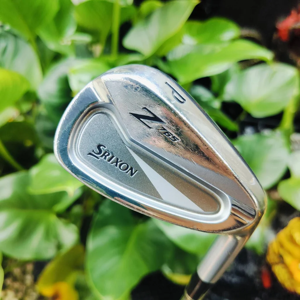 PW SRIXON Z765 FORGED ก้าน DYNAMIC GOLD S200 เป็นเนื้อ FORGED สุดพรีเมี่ยม ไม้กอล์ฟพรีเมี่ยมมือสอง ของแท้ By NakaraLuxurious PW SRIXON Z765 FORGED ก้าน DYNAMIC GOLD S200 เป็นเนื้อ FORGED สุดพรีเมี่ยม ไม้กอล์ฟพรีเมี่ยมมือสอง ของแท้ By NakaraLuxurious