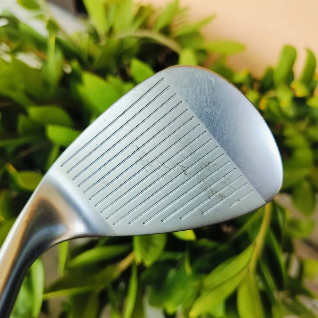 WEDGE MAKSER องศา 60 ก้าน DYNAMIC GOLD S300 เป็นก้านที่เหมาะมาก แม่นยำ วัสดุ C - FORGED ออกแบบละเอียด หน้าทรายสวยมาก ตกหยุดถอยหลัง ให้ฟีลลิ่งนุ่ม ไม้กอล์ฟพรีเมี่ยมมือสอง ของแท้ By NakaraLuxurious WEDGE MAKSER องศา 60 ก้าน DYNAMIC GOLD S300 เป็นก้านที่เหมาะมาก แม่นยำ วัสดุ C - FORGED ออกแบบละเอียด หน้าทรายสวยมาก ตกหยุดถอยหลัง ให้ฟีลลิ่งนุ่ม ไม้กอล์ฟพรีเมี่ยมมือสอง ของแท้ By NakaraLuxurious