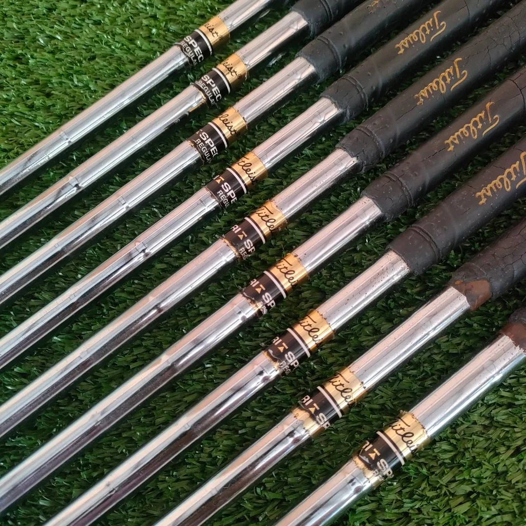 ชุดเหล็ก TITLEIST DCI OVERSIZE+ มีเหล็ก 3-9 เเละ PW SW ก้าน TITLELIST SPEC FLEX R เหล็กรุ่นที่ดังมากๆ สุดๆชุดนึง ของแบรนด์ Titleist ใบใหญ่ ตีง่ายมาก!! ไม้กอล์ฟมือสอง ของแท้ BY NakaraLuxurious ชุดเหล็ก TITLEIST DCI OVERSIZE+ มีเหล็ก 3-9 เเละ PW SW ก้าน TITLELIST SPEC FLEX R เหล็กรุ่นที่ดังมากๆ สุดๆชุดนึง ของแบรนด์ Titleist ใบใหญ่ ตีง่ายมาก!! ไม้กอล์ฟมือสอง ของแท้ BY NakaraLuxurious